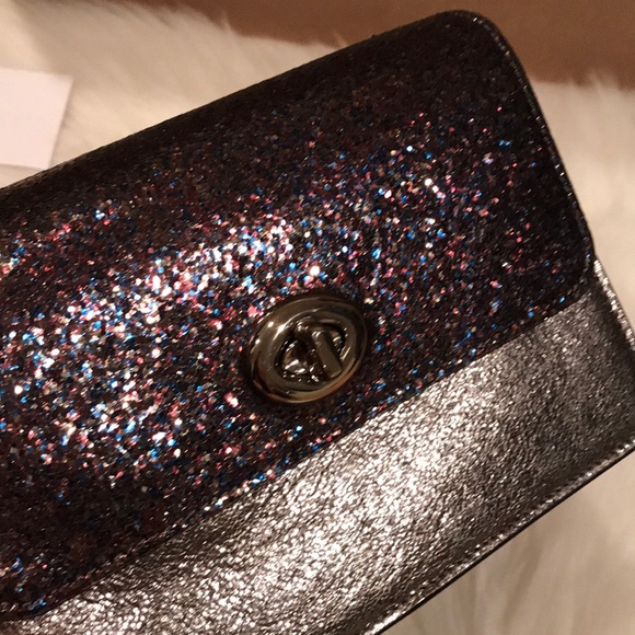 🦄 Coach 🦄 Glitter Metallic Crossbody Flap Bag - Picture 4 of 8